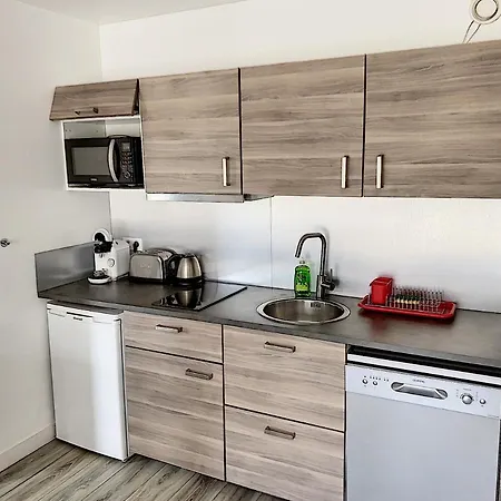 2 Pieces Centre Et Appartement *
