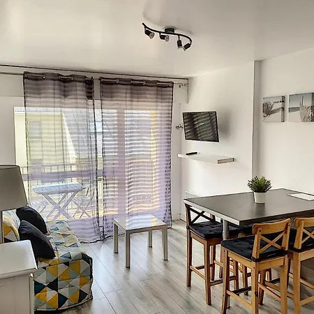 2 Pieces Centre Et Apartment